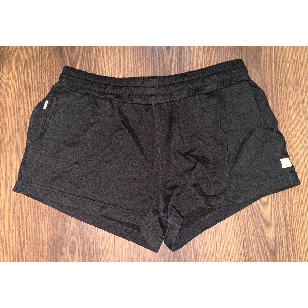 Vuori Shorts Womens Medium Black Performance Activewear Lounge